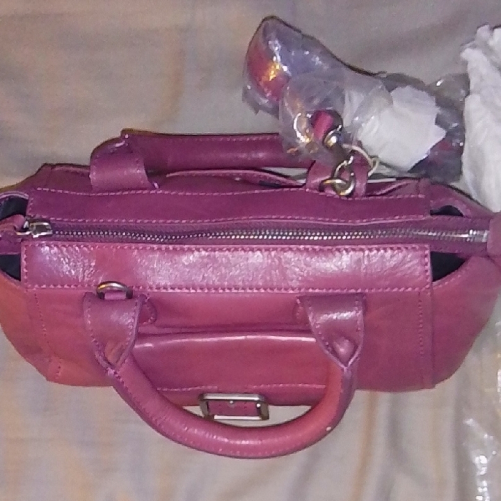 Lucky Brand Pink Satchel with Structured Design and Double Handles - Picture 7 of 10
